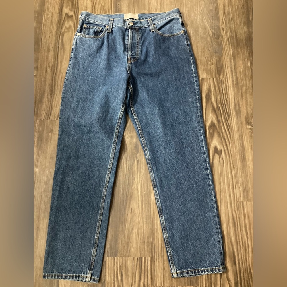 Everlane Straight-Leg Jeans in Medium Blue Denim
